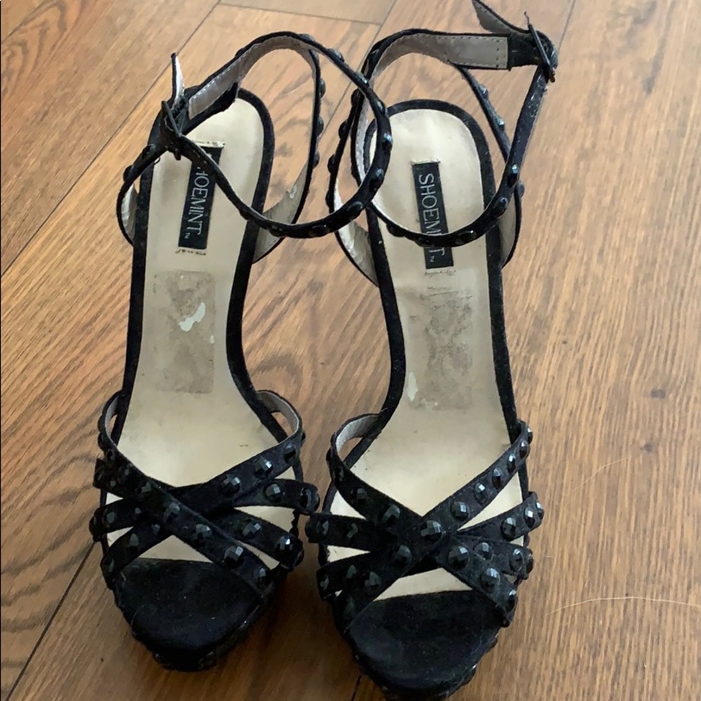 Brand new black platform heels